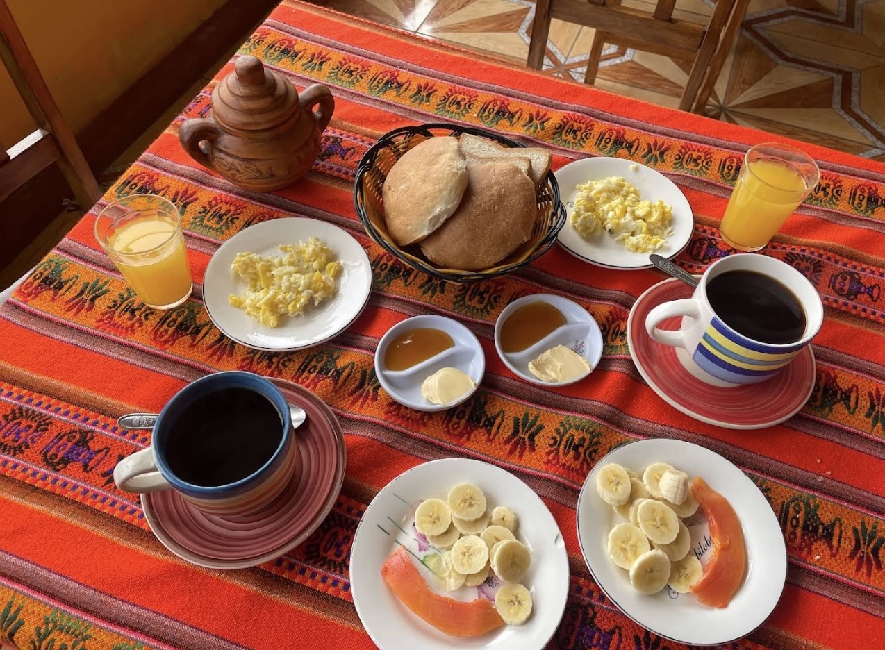 Desayuno en Sol y Lago